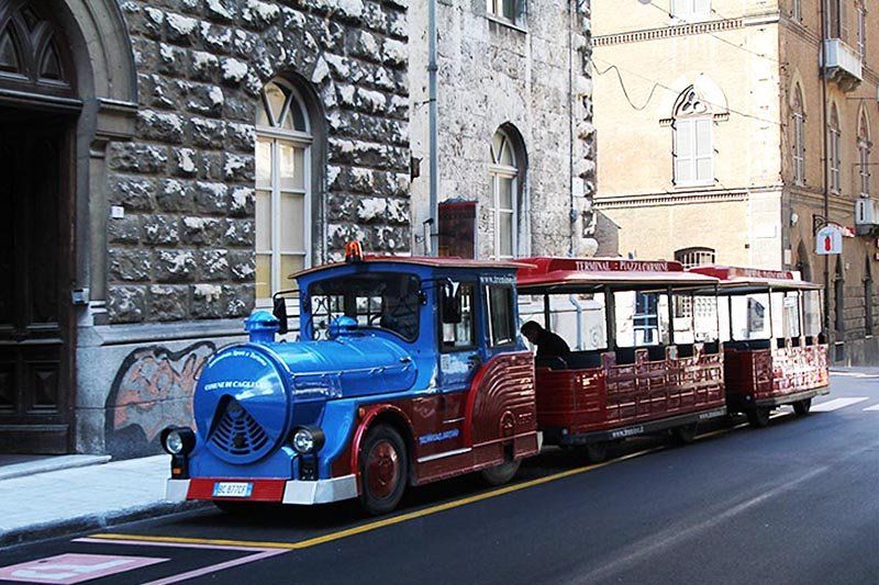 Екскурсійний поїзд Trenino Cagliaritano