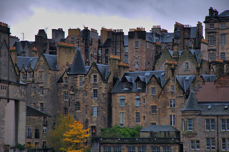 Walking tour of Edinburgh