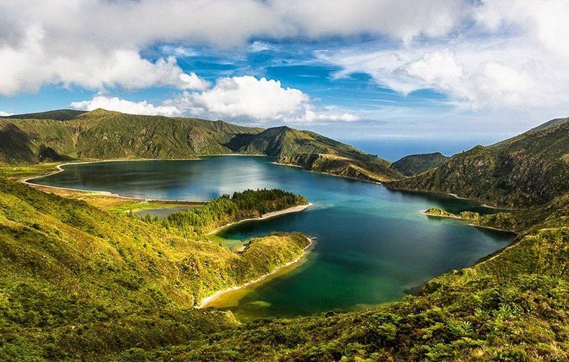 Lagoa do Fogo Lake