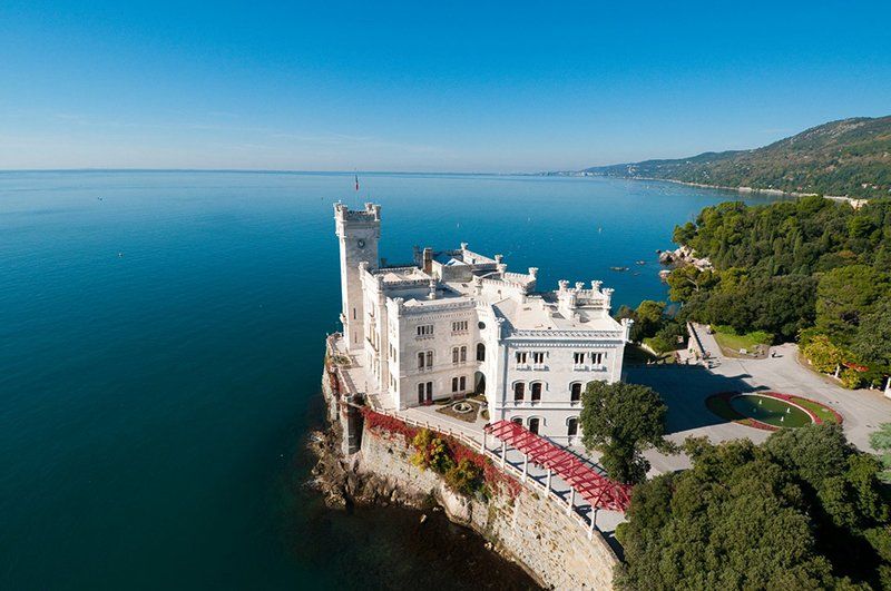 Замок Мірамаре