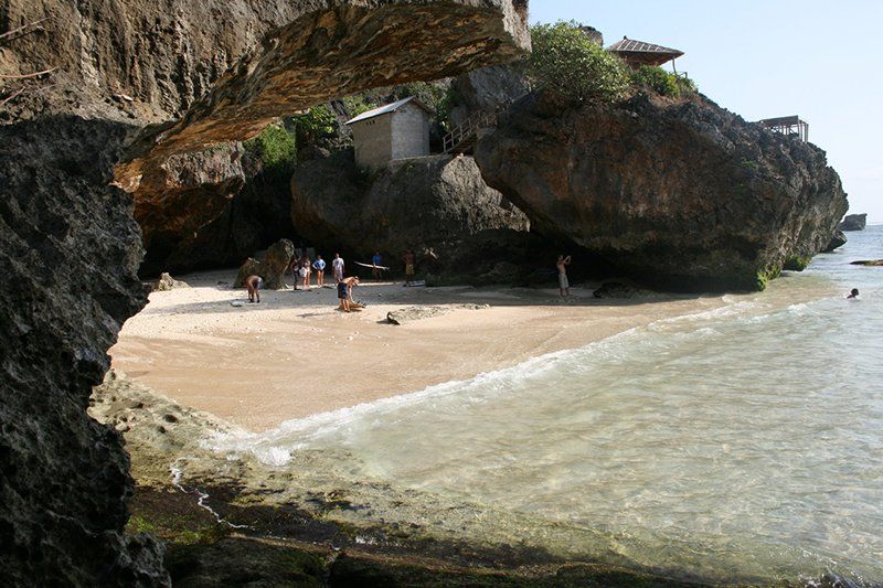 Uluwatu Beach