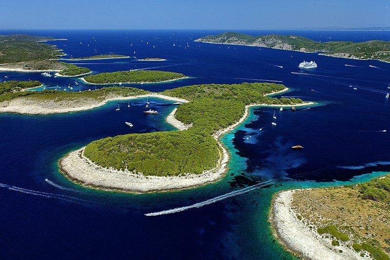 Острови Паклені
