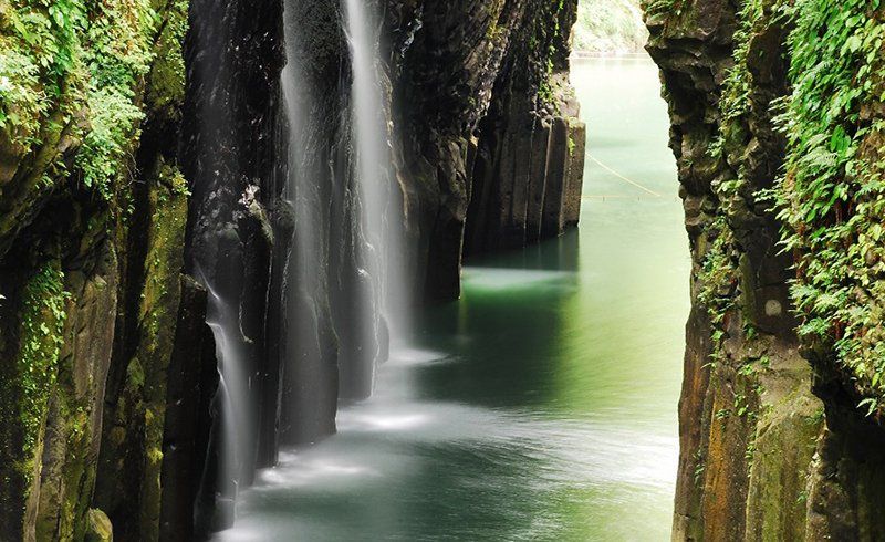 Takachiho Caves