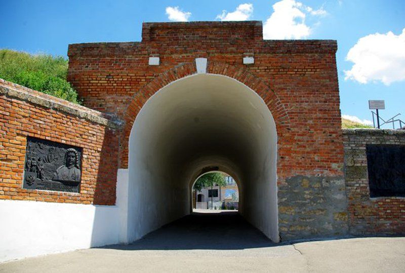 Fortress ramparts with the Alekseevsky Gates
