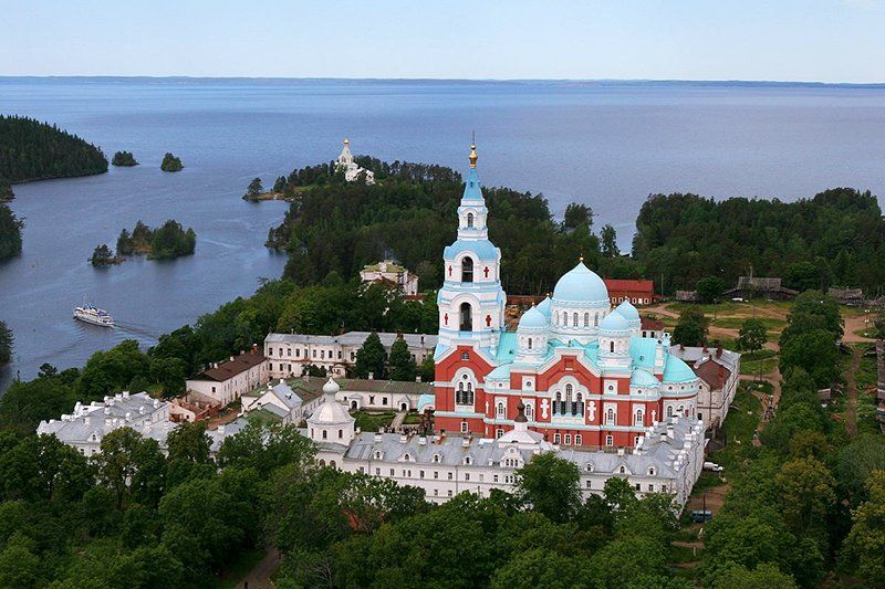 Екскурсія Центральною садибою