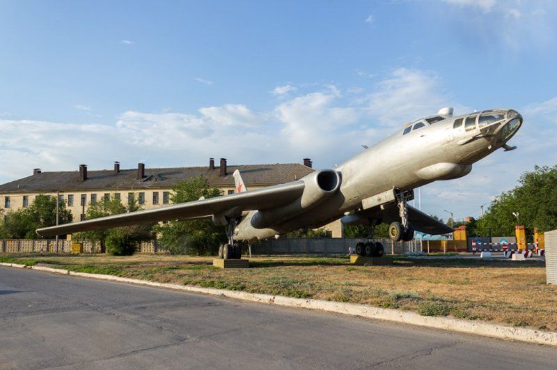 Пам’ятник літаку Ту-16