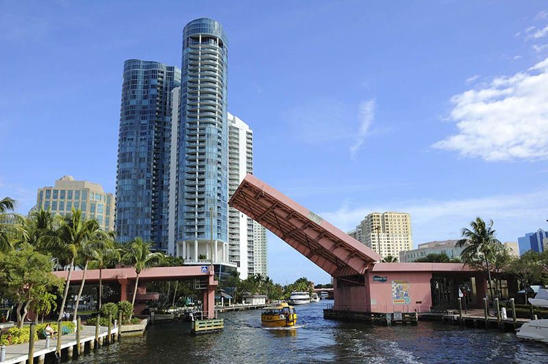 Taxi acvatic - cel mai bun mod de a vedea Fort Lauderdale