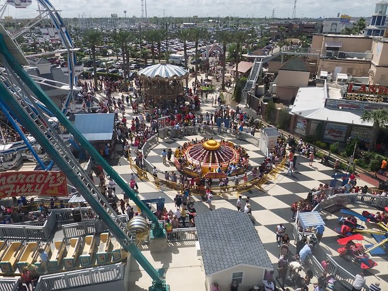 Розважальний центр Kemah Boardwalk