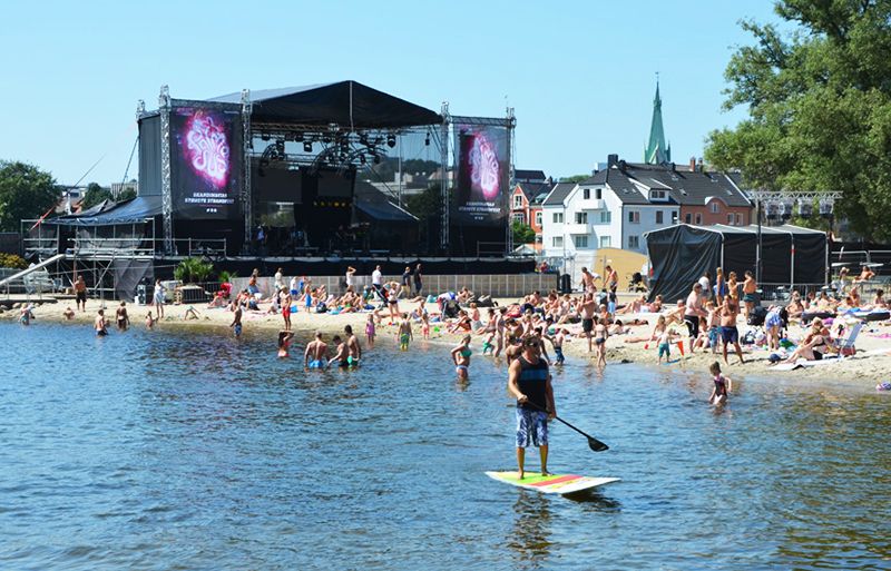 Bustland Beach