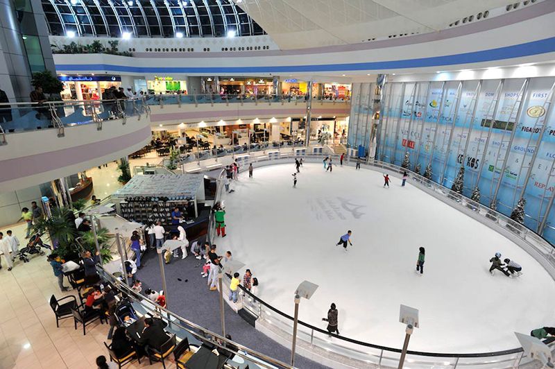 Marina Mall shopping center