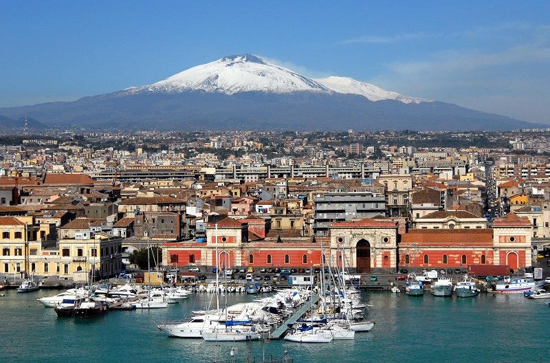 Catania, insula Sicilia, Italia