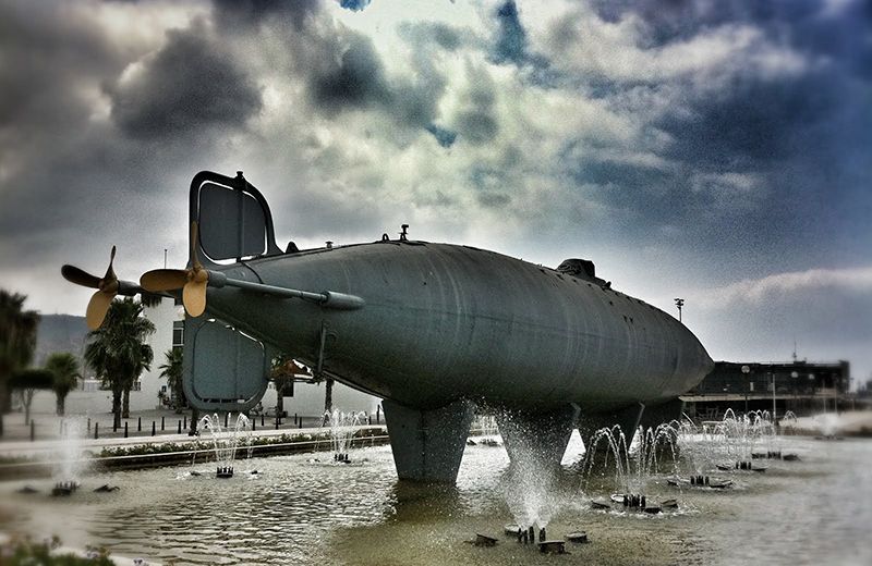 The Submarine Peralley