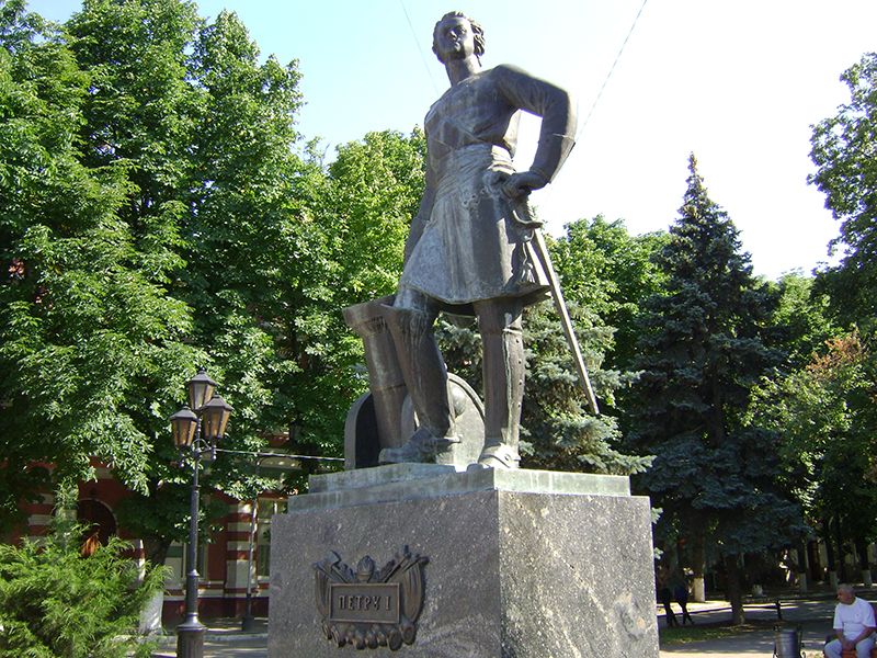 Monument to Peter I