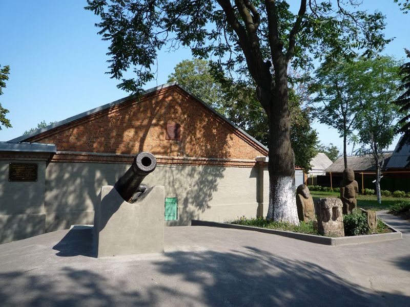 Powder magazine