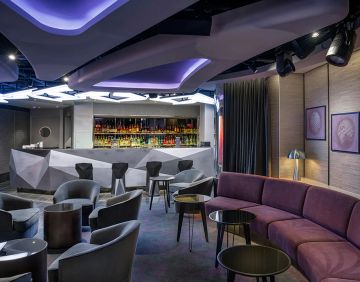 tv-studio_bar_eu
