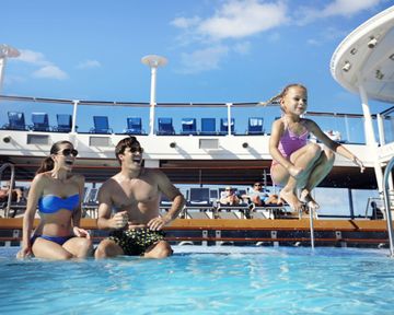 RCI_QNLifestyle_Main_Pool_&_H20Zone-08