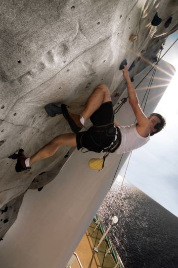 Zid de alpinism (Rock Wall)