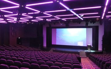 Breakaway Theatre (liner)