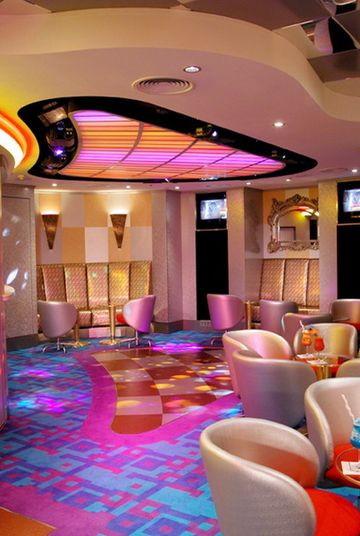 Нічний клуб (Dazzles Lounge & Night Club)