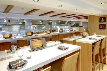 Ресторан змішаної кухні Food Republic
