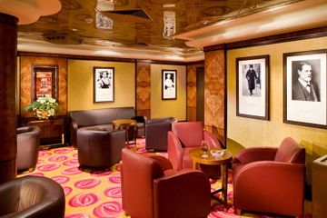 Сигарний клуб (Corona Cigar Club)