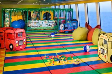 Дитячий клуб (Tree Tops Kid's Club)