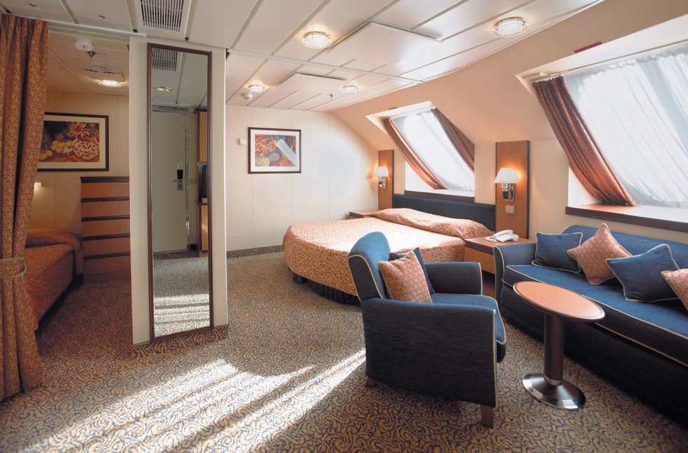 Family Ocean View Stateroom with a Window