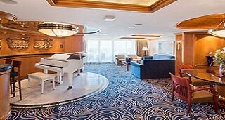 Suită „Royal Suite with Balcony” (104 m² + balcon 14 m²)