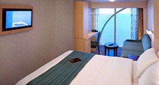 “Spacious Ocean View” cabin with window (18 m²)