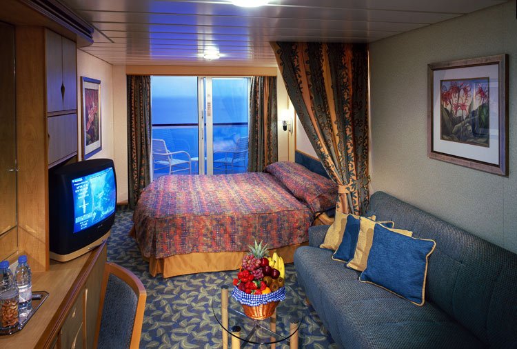 Каюта з балконом «Deluxe Ocean View Stateroom with Balcony»