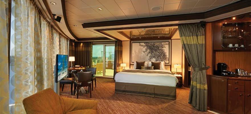 Сьют “The Haven Deluxe Owner’s Suite with Large Balcony”