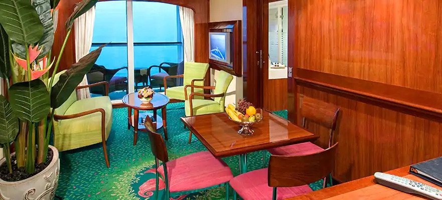 Сьют "2-Bedroom Family Suite with Balcony"