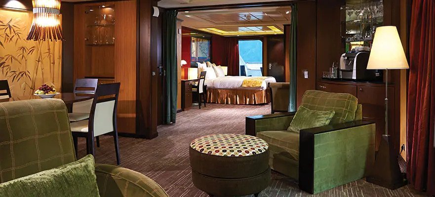 Сьют "The Haven Owner’s Suite with Large Balcony"