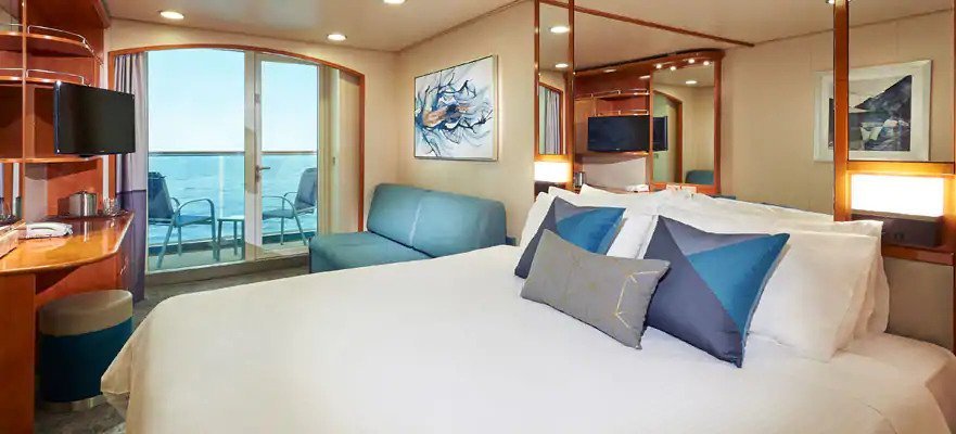 Каюта з балконом «Mid-Ship Balcony Stateroom»