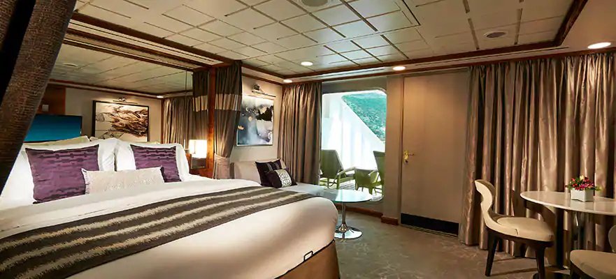 Suita „Penthouse cu balcon mare”