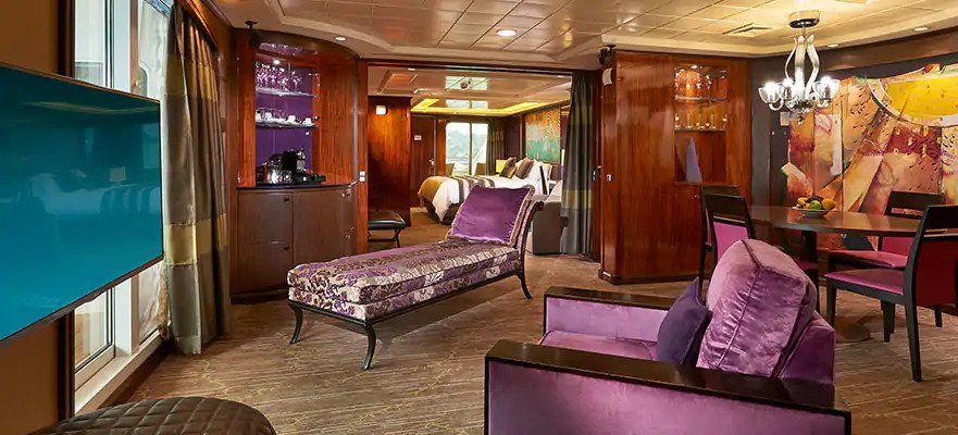 Сьют «The Haven Owner’s Suite with Large Balcony»