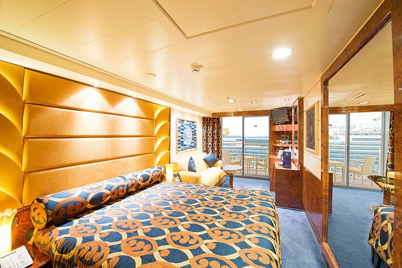 Сьют с балконом "Deluxe YACHT CLUB" (26 м²)
