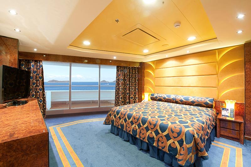 Сьют с окном "Executive YACHT CLUB" (45 - 53 м²)