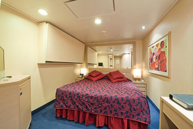 Interior cabin “BELLA” (13 m²)