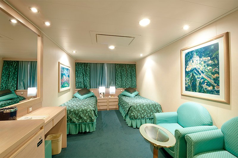 “BELLA” window cabin (16–17 m²)