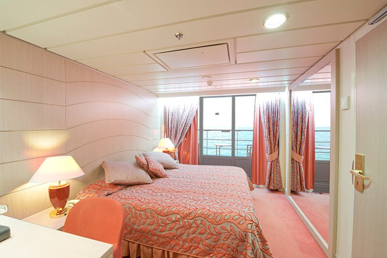 “AUREA” Balcony Cabin (15–16 m²)