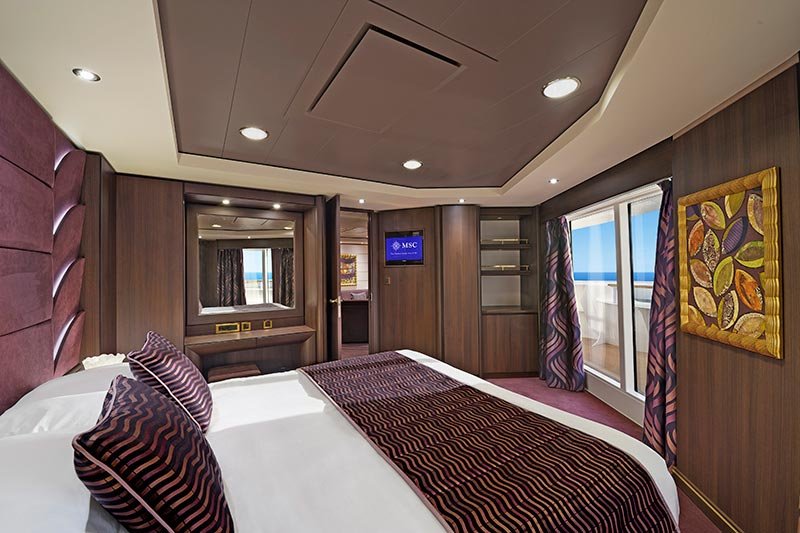 Suite with balcony or window “AUREA” (21–47 m²)