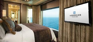 Сьют “The Haven Deluxe Owner’s Suite with Large Balcony”