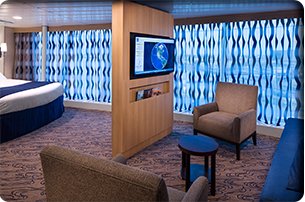 Каюта з вікном «Panoramic Ocean View Stateroom»