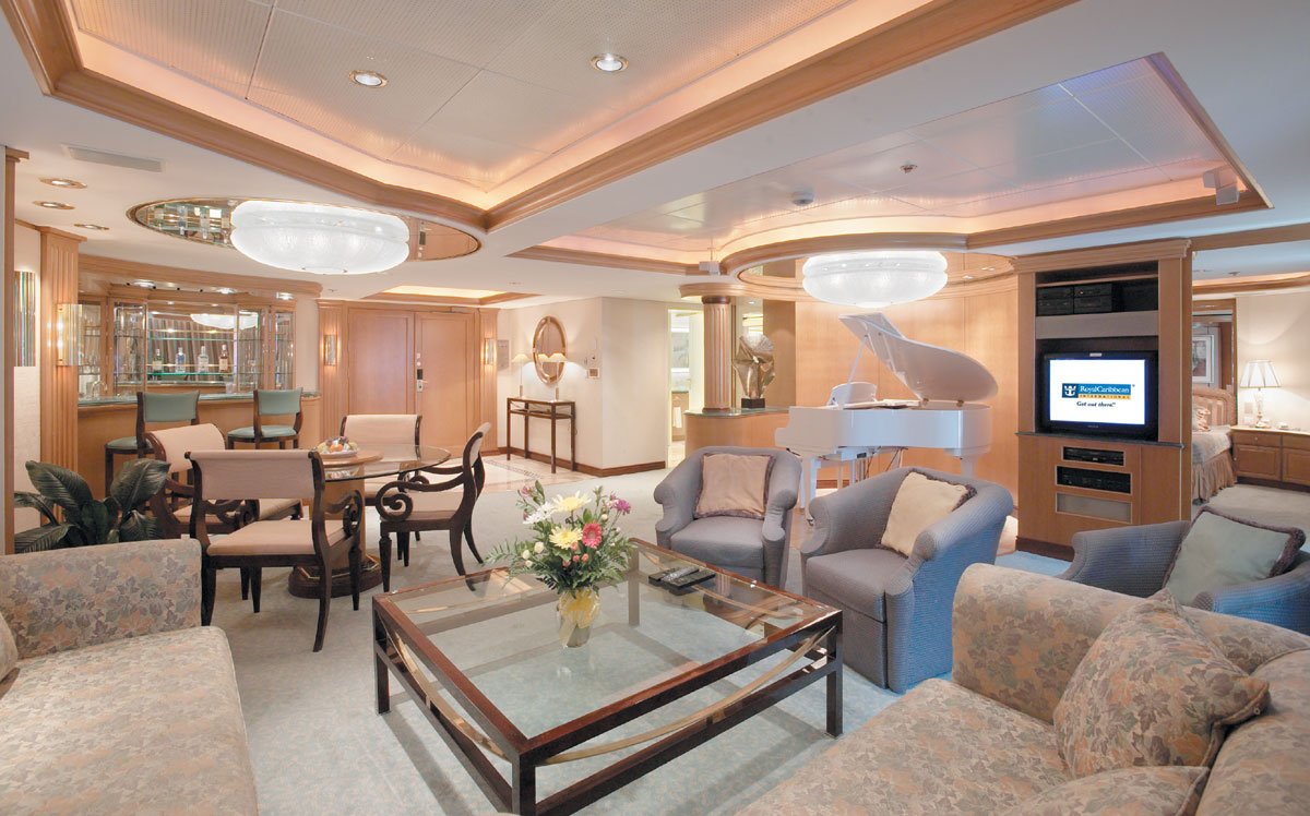 “Royal Suite with Balcony” suite