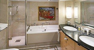 Suită „Owner’s Suite - 1 Bedroom” (52 m² + balcon 8 m²)