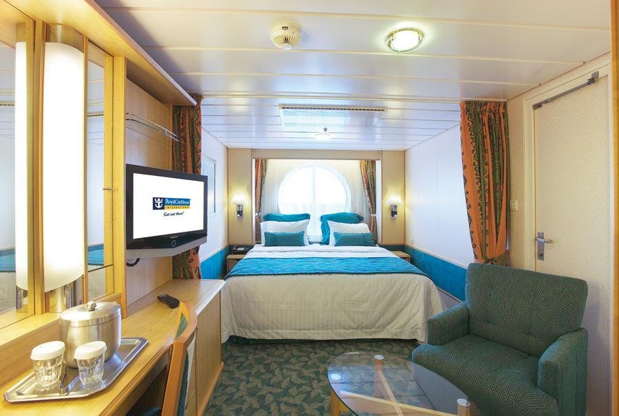 Cameră cu fereastră „Ocean View Stateroom”