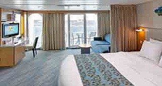 Каюта з балконом «Ultra Spacious Ocean View with Large Balcony» (25 м² + балкон 8 м²)