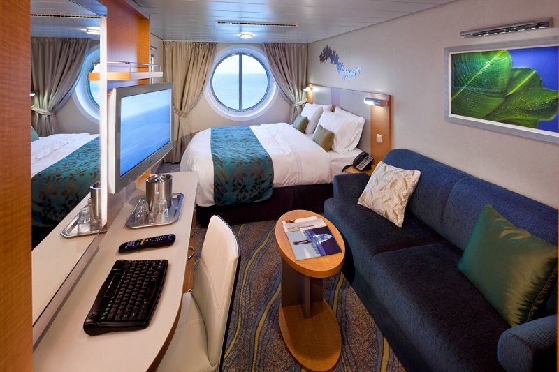 Каюта с окном "Ocean View Stateroom"