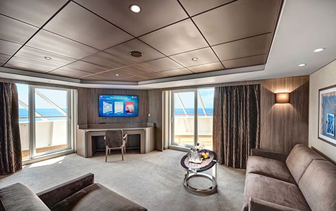 “ROYAL SUITE” suite (65 + balcony 40 m²)